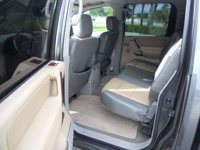 2004 Nissan Titan 4X4 Le3rd Rowone Owner