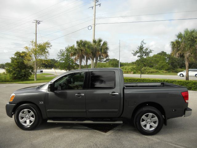 2004 Nissan Titan 4X4 Le3rd Rowone Owner