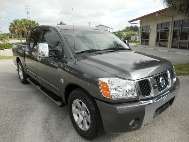 2004 Nissan Titan 4X4 Le3rd Rowone Owner