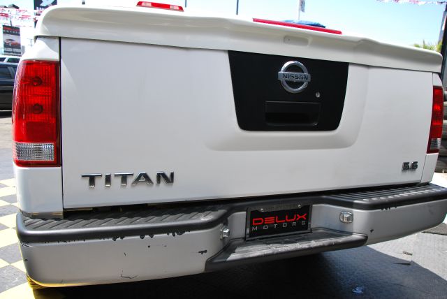 2004 Nissan Titan 3.0is -AWD