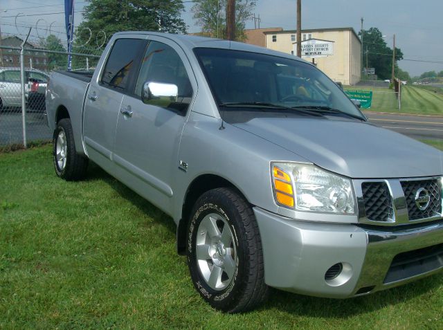 2004 Nissan Titan SLE Z71 Crew Cab Short Bed 4X4