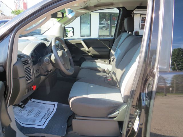 2004 Nissan Titan 4dr Eddie Bauer SUV
