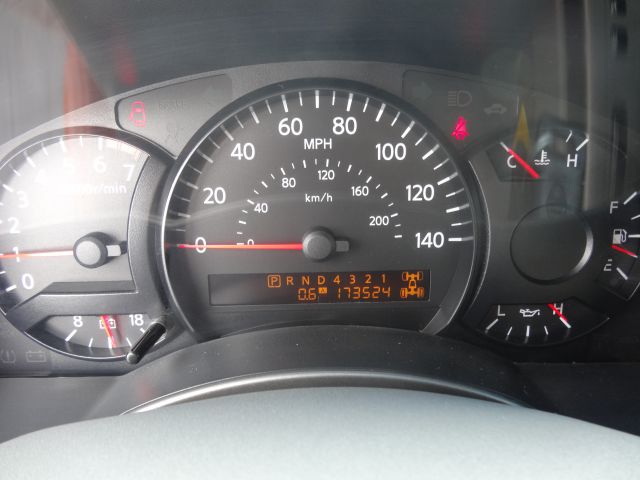 2004 Nissan Titan SLT EXT CAB 4X2