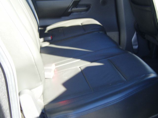 2005 Nissan Titan GLS Touring A/T