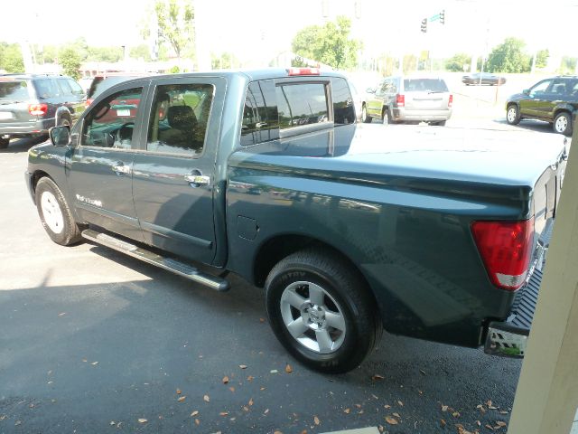 2005 Nissan Titan SLE Z71 Crew Cab Short Bed 4X4