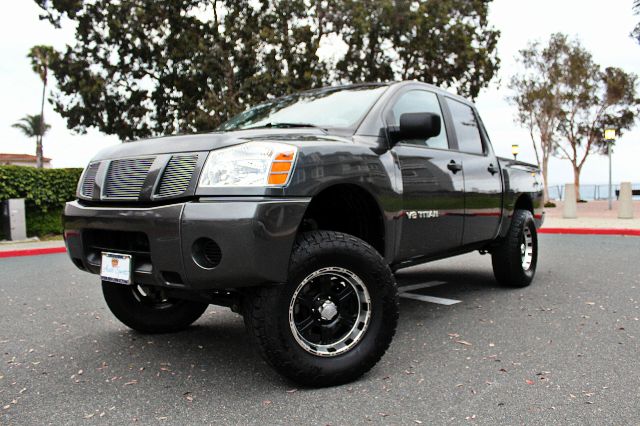 2005 Nissan Titan SE