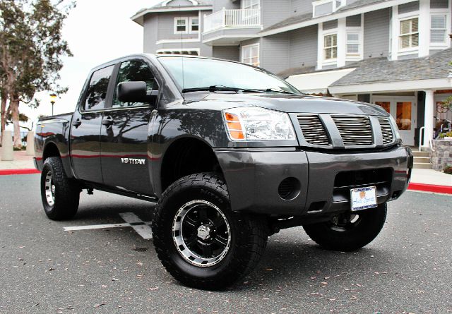 2005 Nissan Titan SE