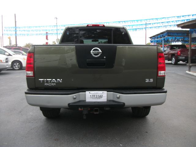 2005 Nissan Titan SLE Z71 Crew Cab Short Bed 4X4