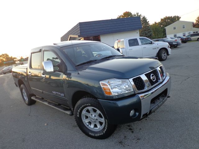 2005 Nissan Titan GLS Touring A/T
