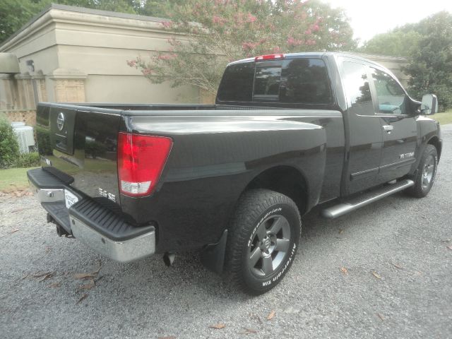 2005 Nissan Titan Unknown