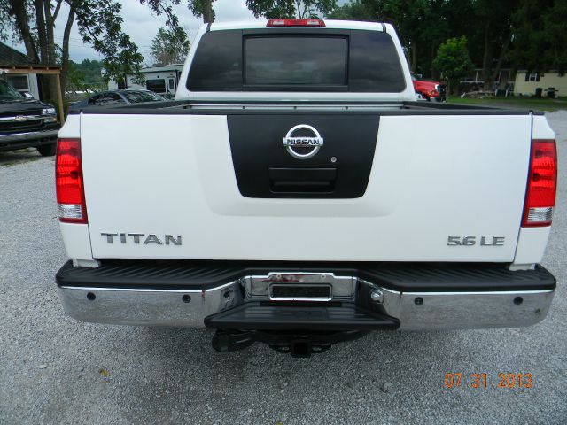 2005 Nissan Titan GLS Touring A/T