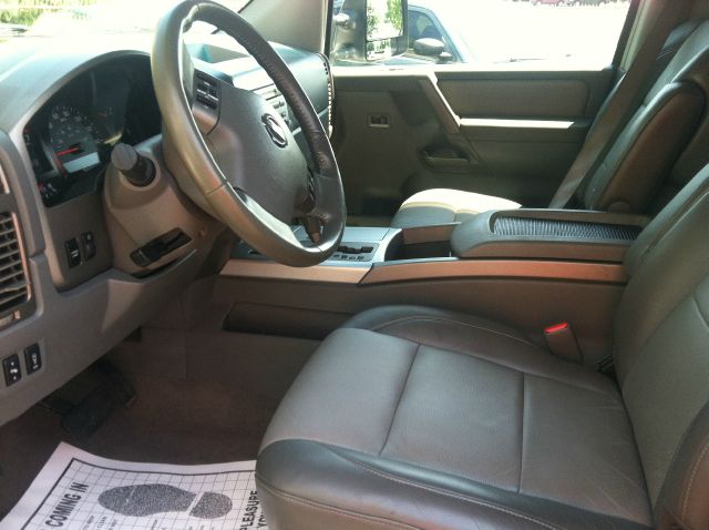 2005 Nissan Titan GLS Touring A/T