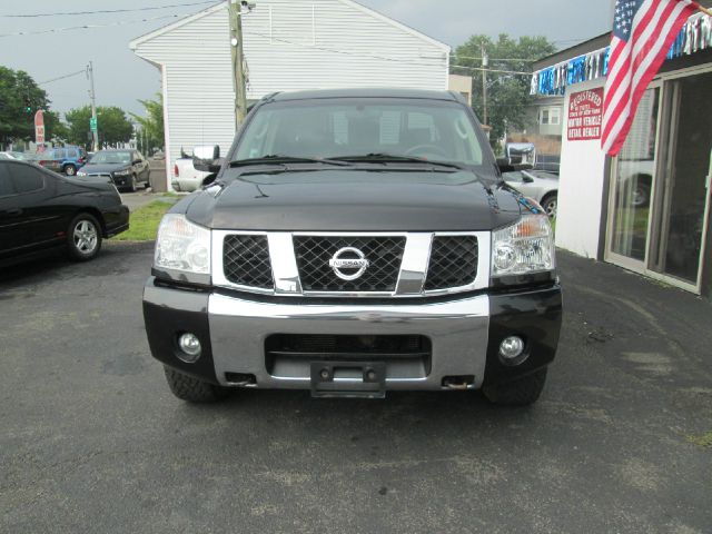 2005 Nissan Titan GLS Touring A/T