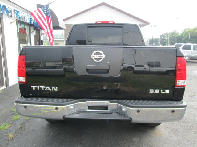 2005 Nissan Titan GLS Touring A/T