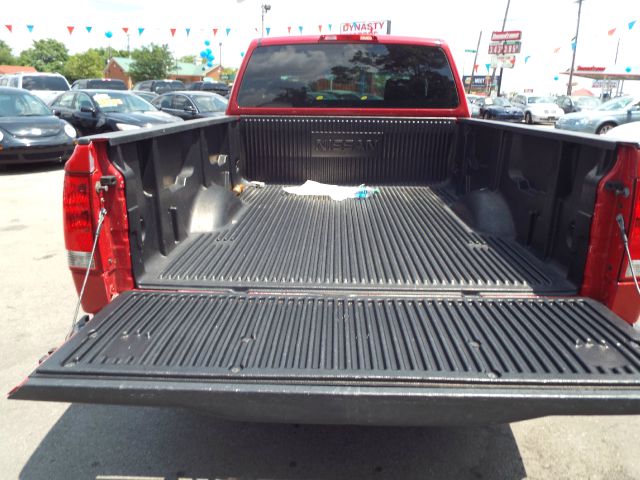 2005 Nissan Titan 3.0is -AWD