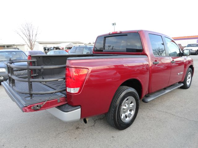 2005 Nissan Titan 4X4 Le3rd Rowone Owner