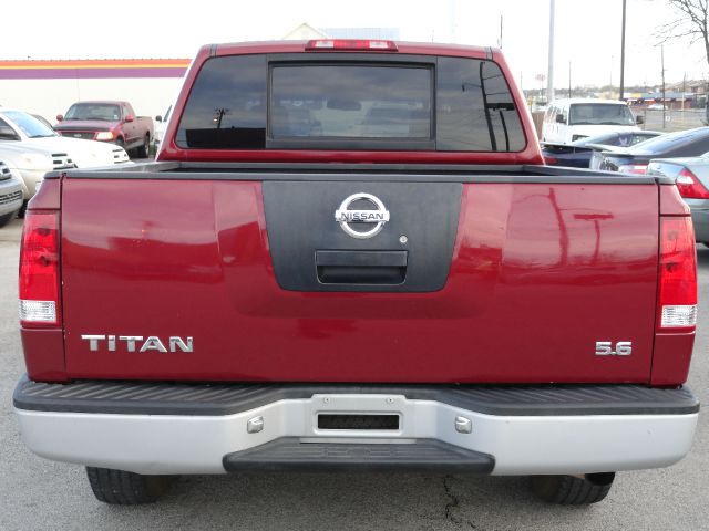 2005 Nissan Titan 4X4 Le3rd Rowone Owner