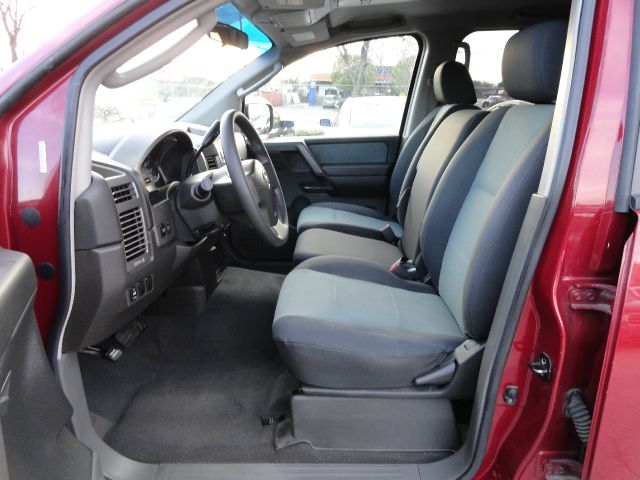 2005 Nissan Titan 4X4 Le3rd Rowone Owner