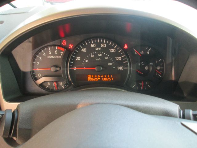 2005 Nissan Titan 4X4 Le3rd Rowone Owner