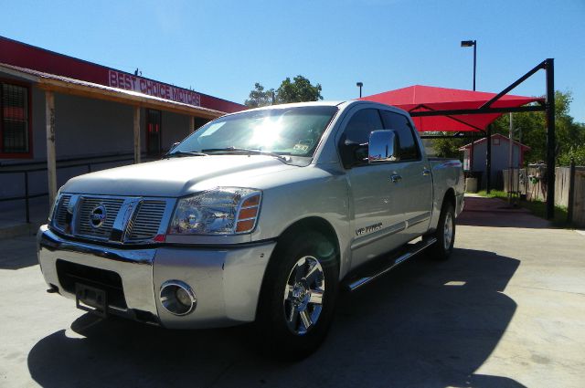 2005 Nissan Titan SLE Z71 Crew Cab Short Bed 4X4