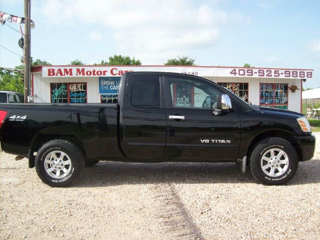 2005 Nissan Titan SE 2WD