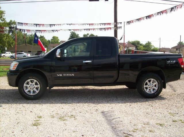 2005 Nissan Titan SE 2WD
