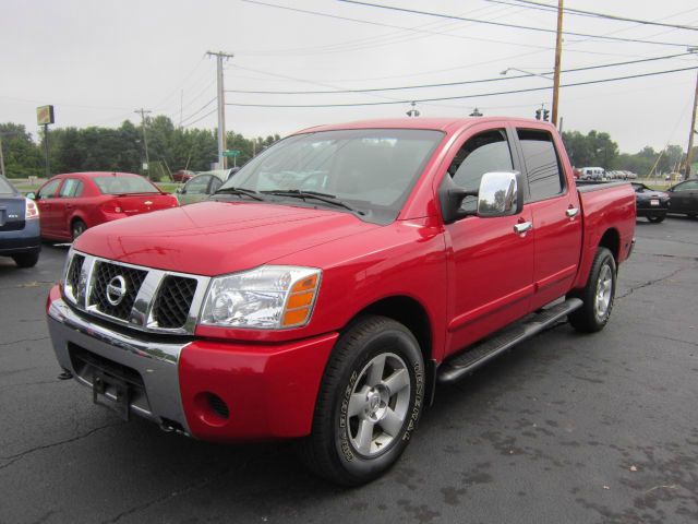2005 Nissan Titan SE 2WD