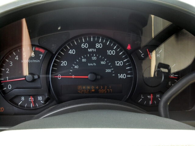 2005 Nissan Titan Lx-4wd