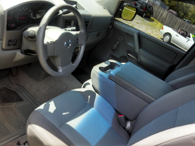 2005 Nissan Titan Lx-4wd