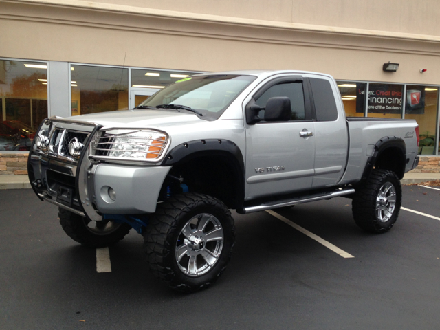 2006 Nissan Titan SE 2WD