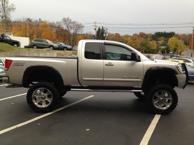 2006 Nissan Titan SE 2WD