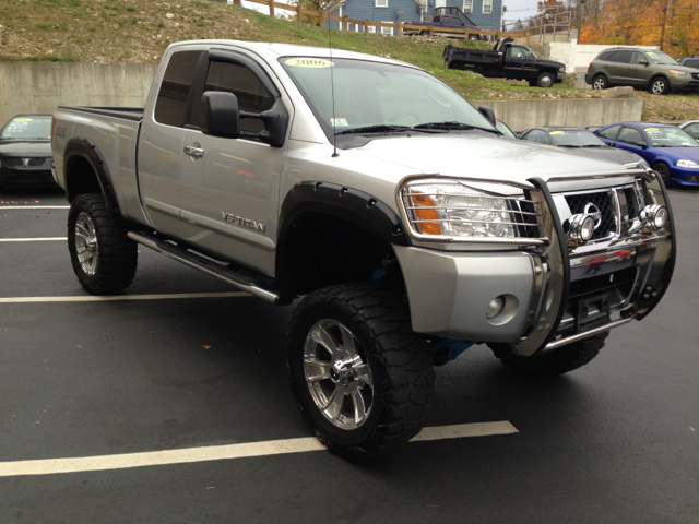 2006 Nissan Titan SE 2WD