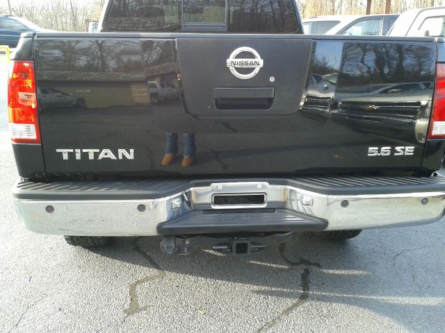 2006 Nissan Titan SE 2WD