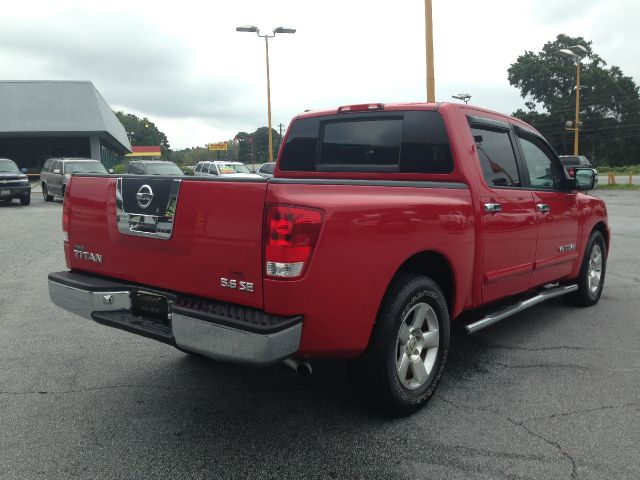 2006 Nissan Titan SE 2WD