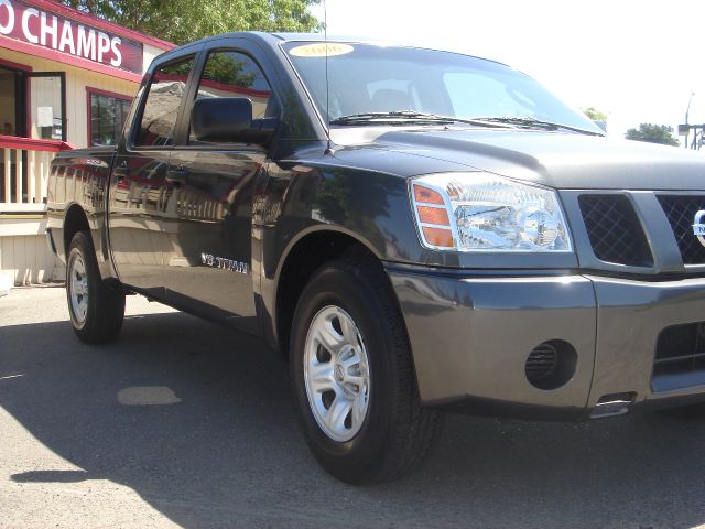 2006 Nissan Titan SE 2WD