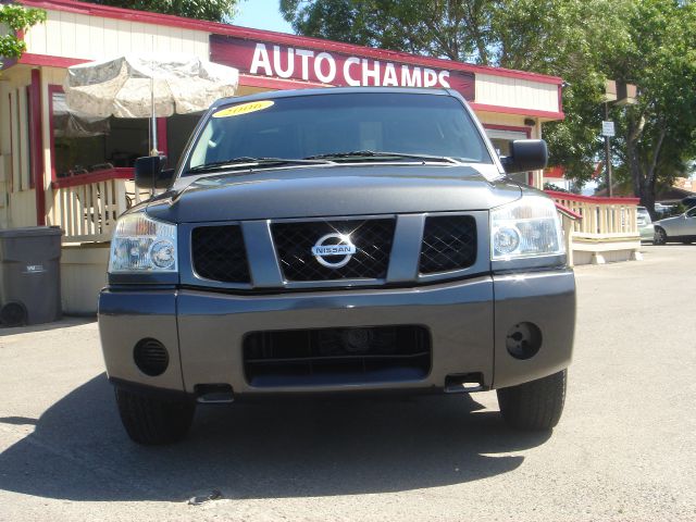 2006 Nissan Titan SE 2WD