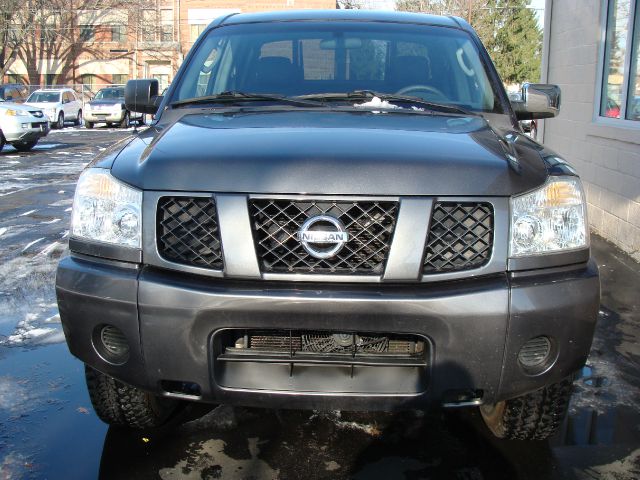 2006 Nissan Titan SE 2WD