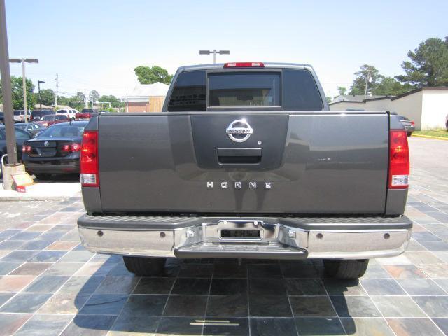 2006 Nissan Titan Unknown