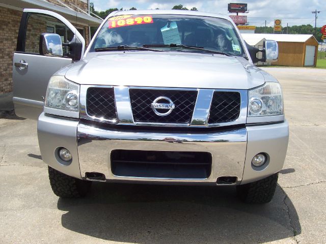 2006 Nissan Titan SE 2WD