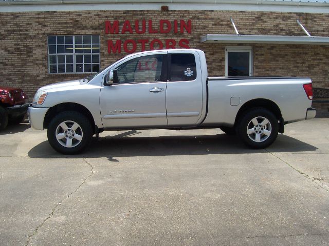 2006 Nissan Titan SE 2WD