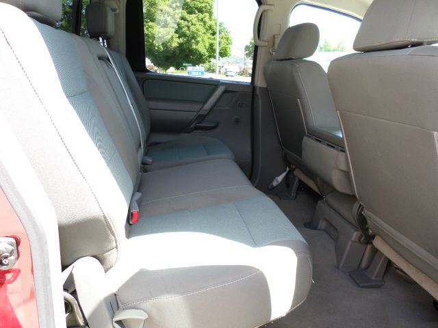 2006 Nissan Titan SE 2WD