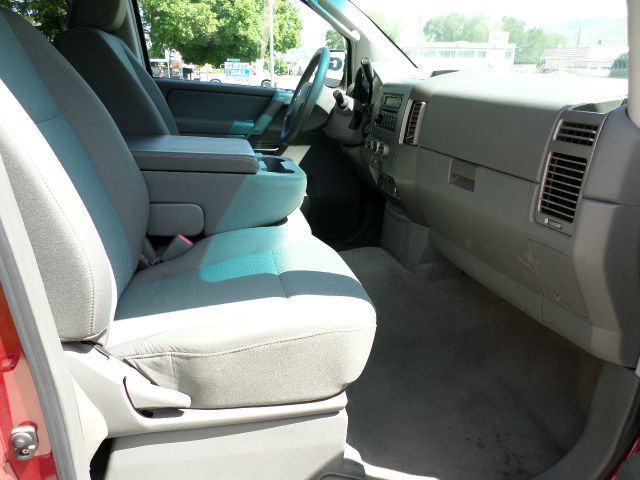 2006 Nissan Titan SE 2WD