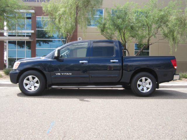 2007 Nissan Titan 4X4 Le3rd Rowone Owner