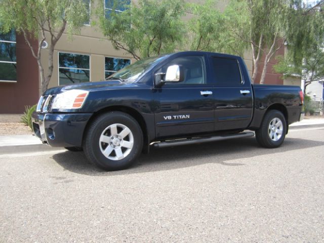 2007 Nissan Titan 4X4 Le3rd Rowone Owner