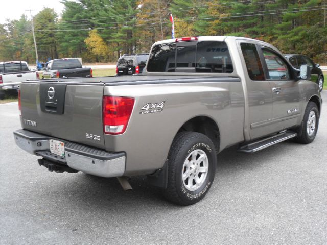 2007 Nissan Titan SE 2WD