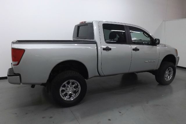 2007 Nissan Titan SLT EXT CAB 4X2