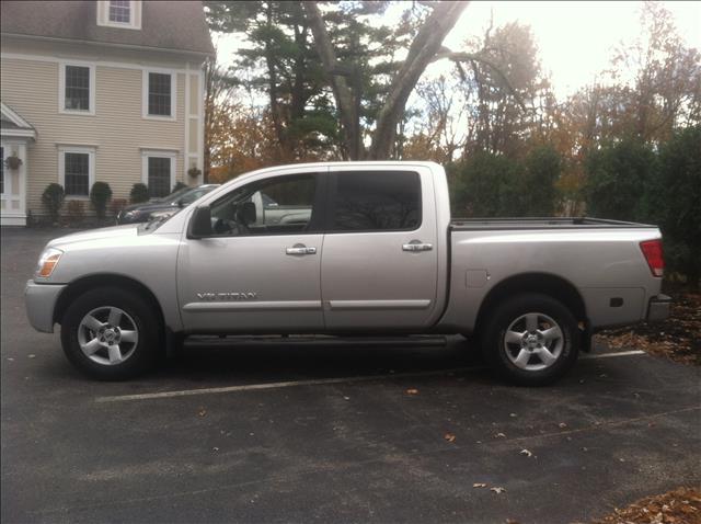 2007 Nissan Titan SLT EXT CAB 4X2