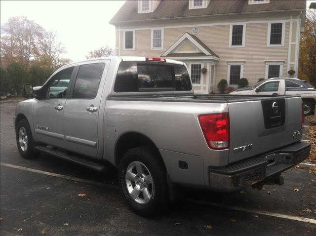 2007 Nissan Titan SLT EXT CAB 4X2