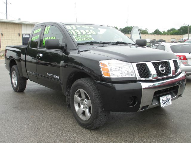 2007 Nissan Titan SE 2WD