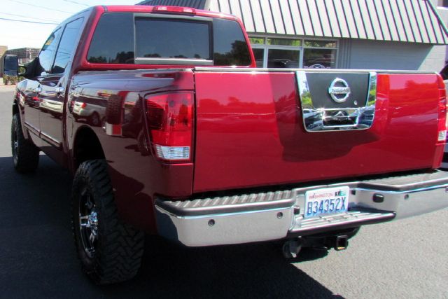 2007 Nissan Titan SLT EXT CAB 4X2